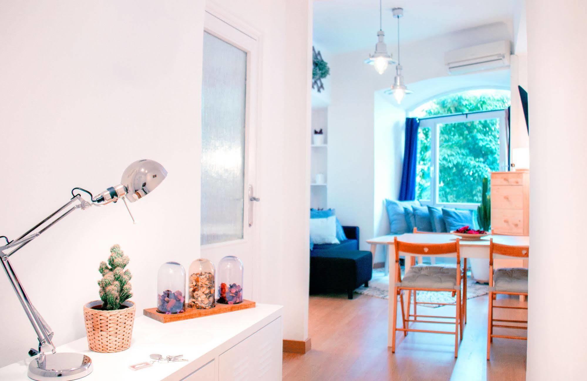 מדריד Lollipop Flats City Centre Deluxe Suite מראה חיצוני תמונה